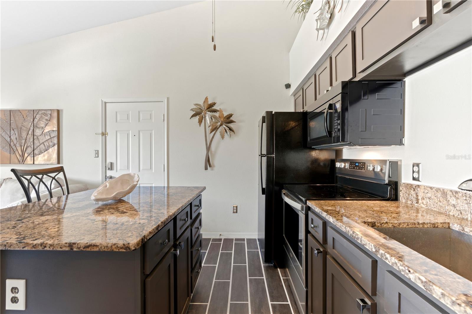 Image 7 of 24 For 1240 Missouri Avenue 414