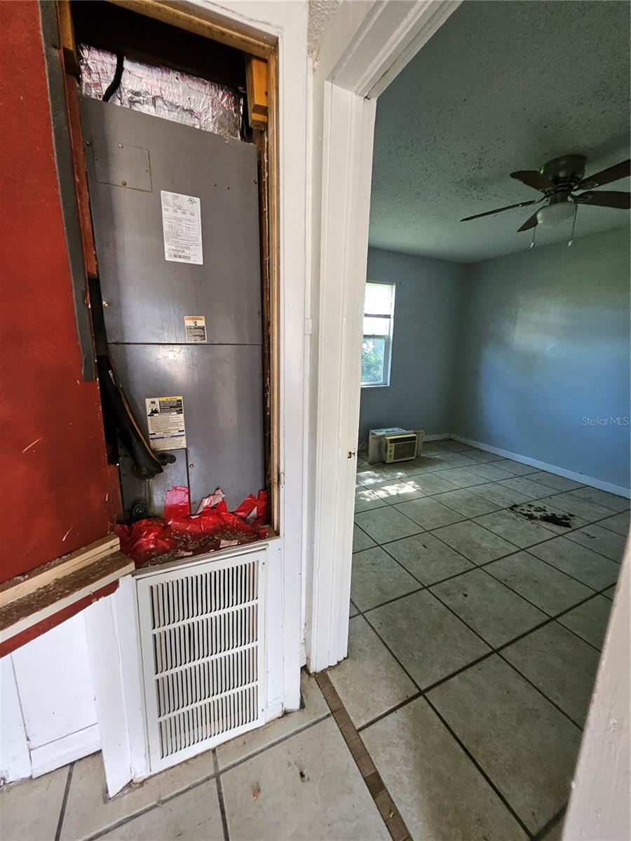 Image 28 of 39 For 7810 Boca Ciega Drive