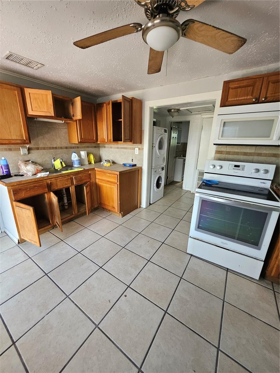 Image 4 of 19 For 7810 Boca Ciega Drive