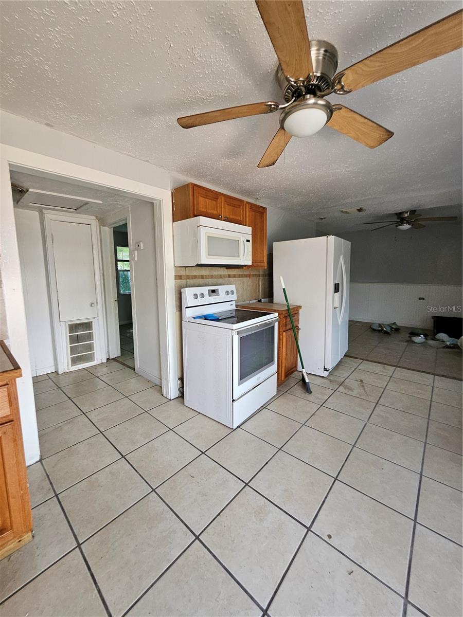 Image 5 of 19 For 7810 Boca Ciega Drive
