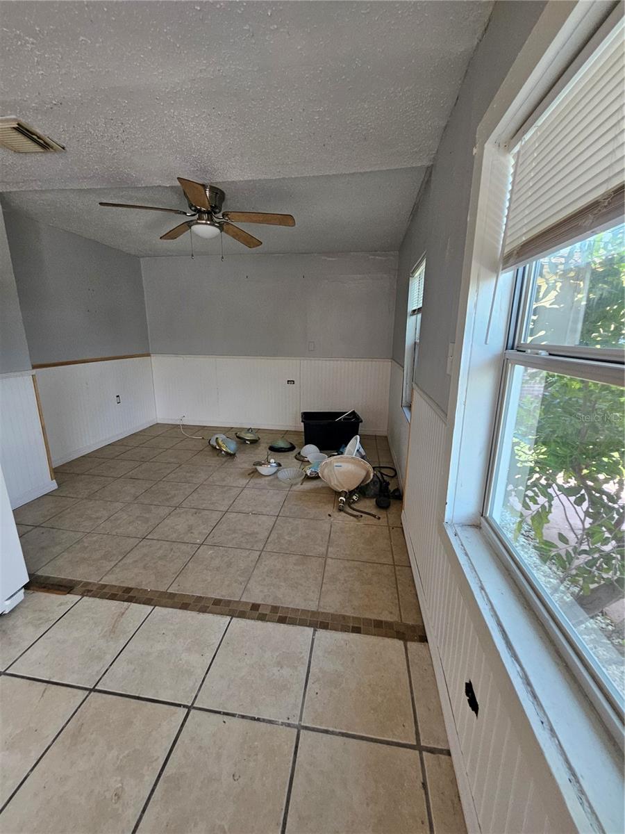 Image 8 of 19 For 7810 Boca Ciega Drive