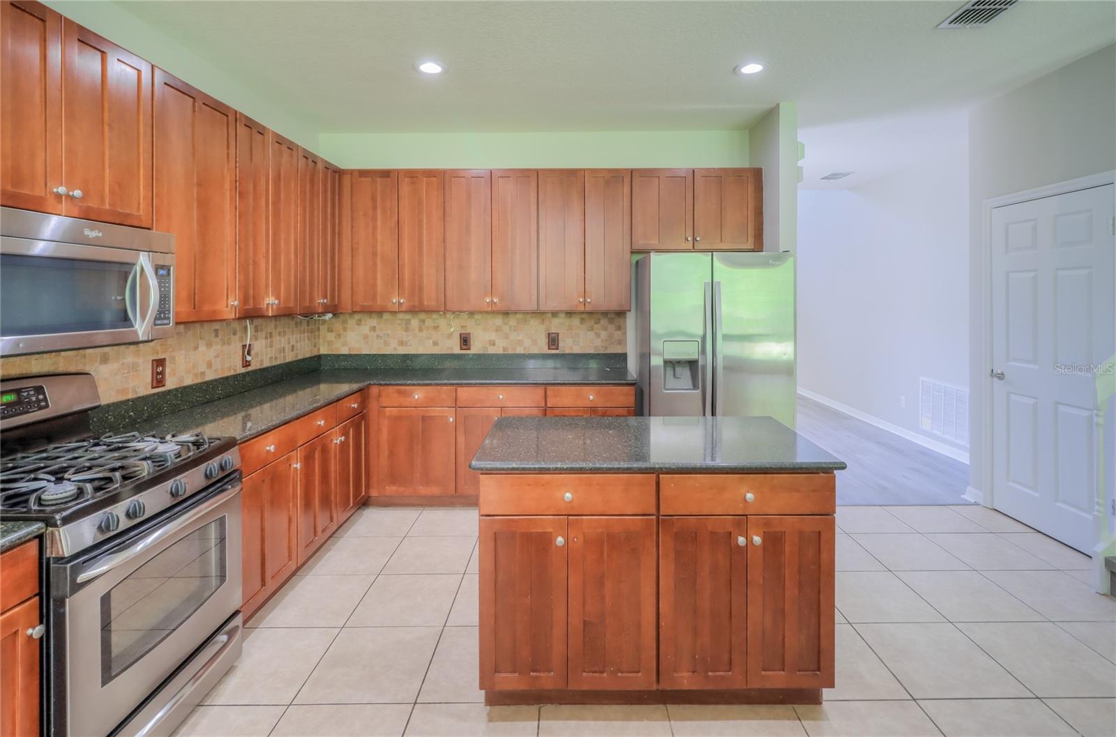 Image 23 of 91 For 20513 Sultana Court