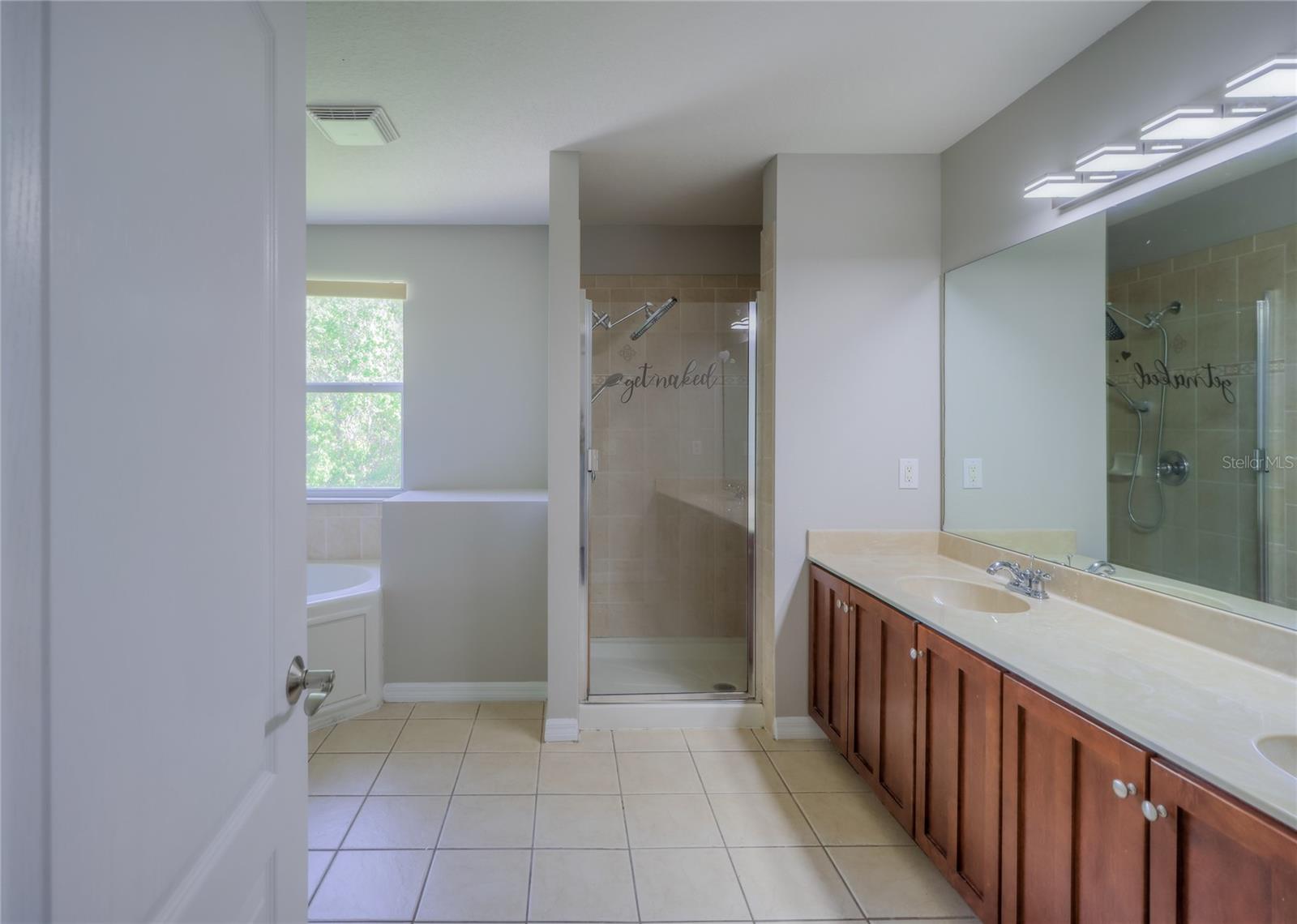 Image 54 of 91 For 20513 Sultana Court