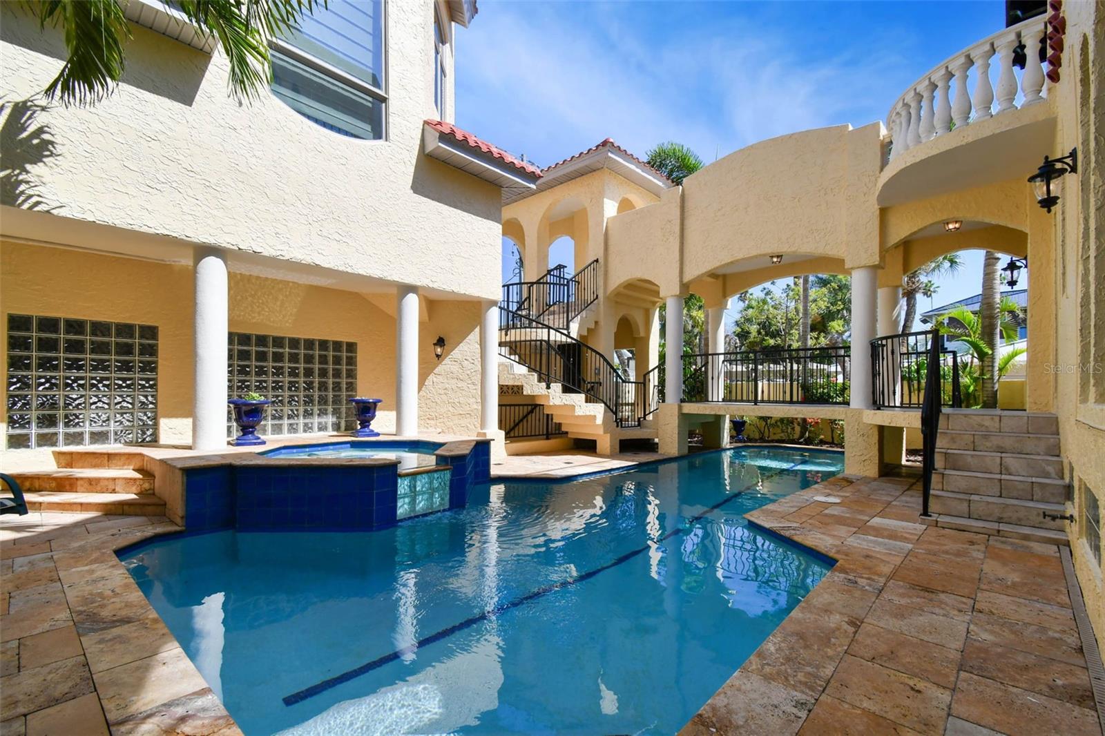 Image 13 of 99 For 2809 Sunset Way