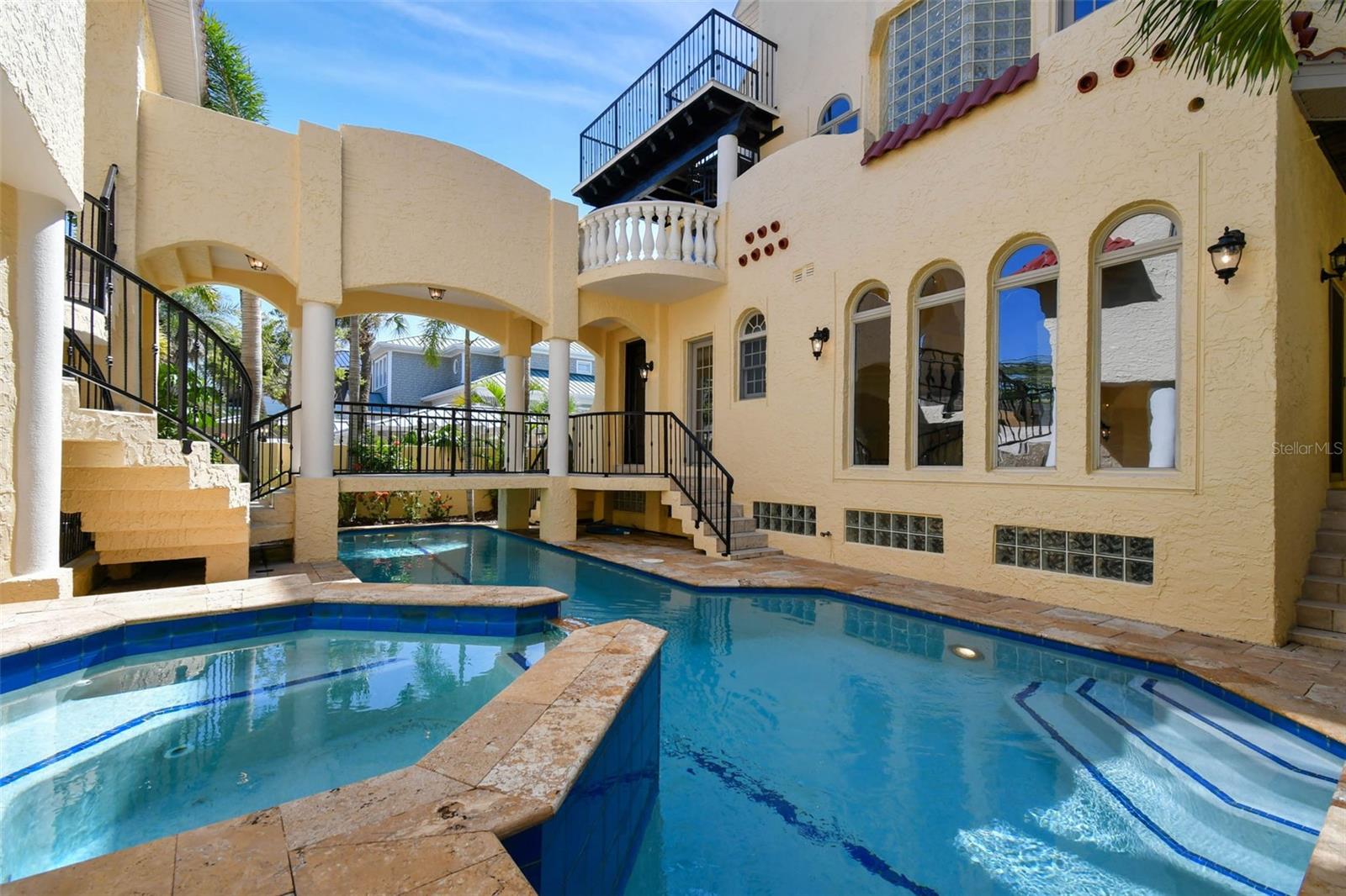 Image 14 of 99 For 2809 Sunset Way