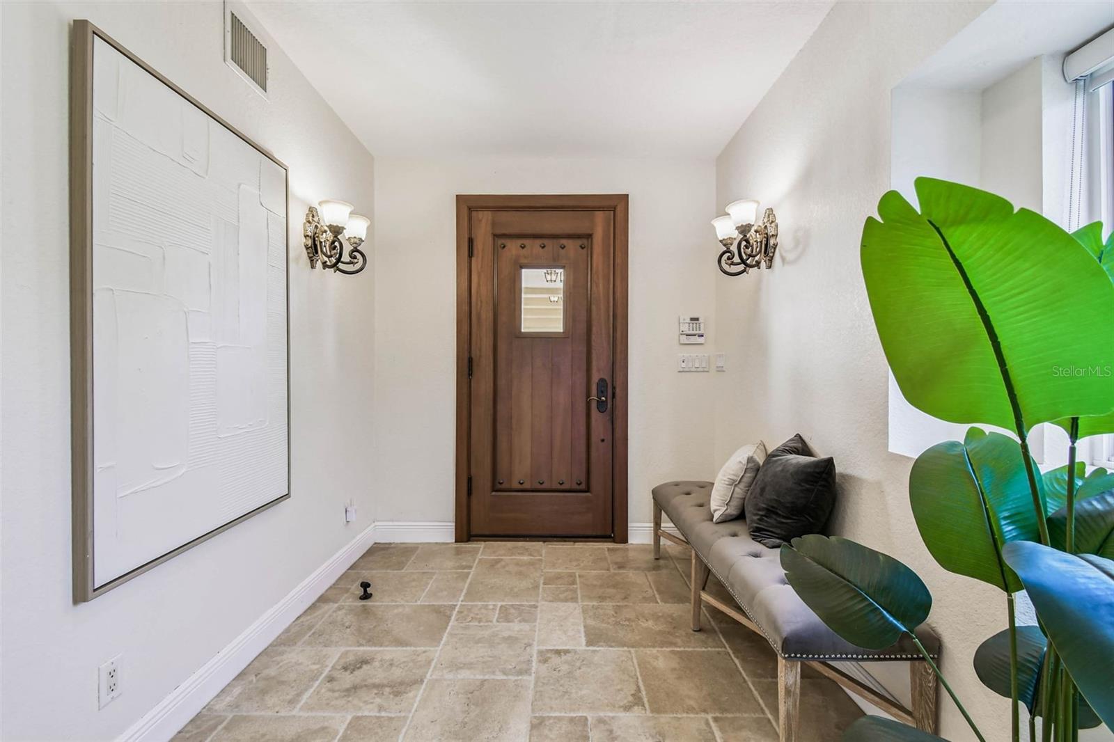 Image 18 of 99 For 2809 Sunset Way