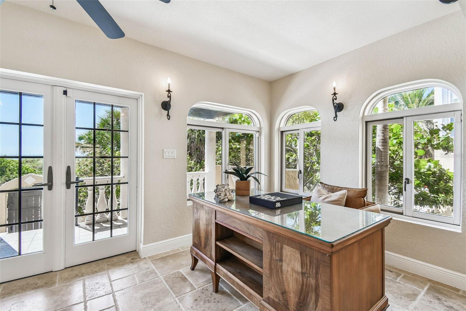 Image 38 of 99 For 2809 Sunset Way