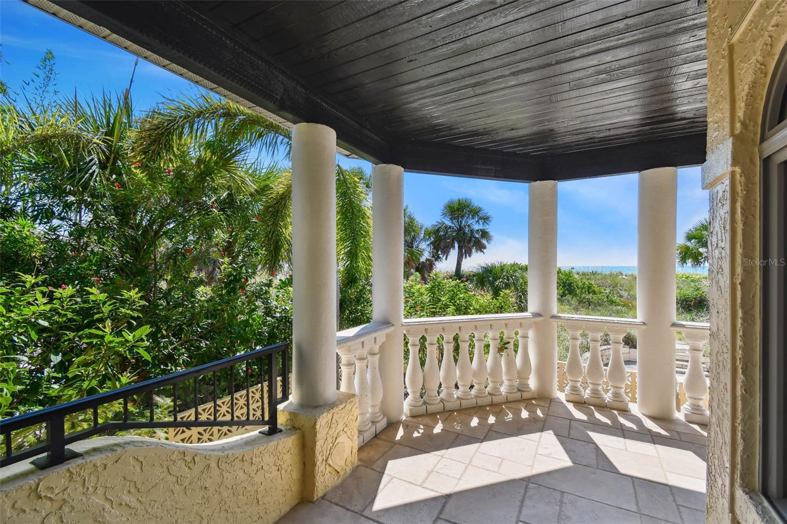 Image 46 of 99 For 2809 Sunset Way