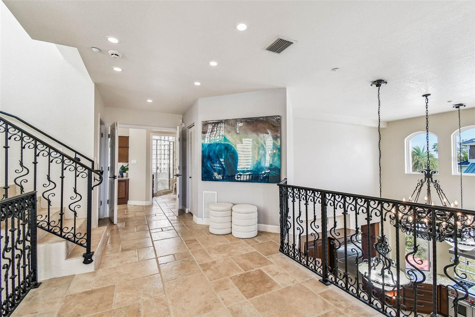 Image 59 of 99 For 2809 Sunset Way