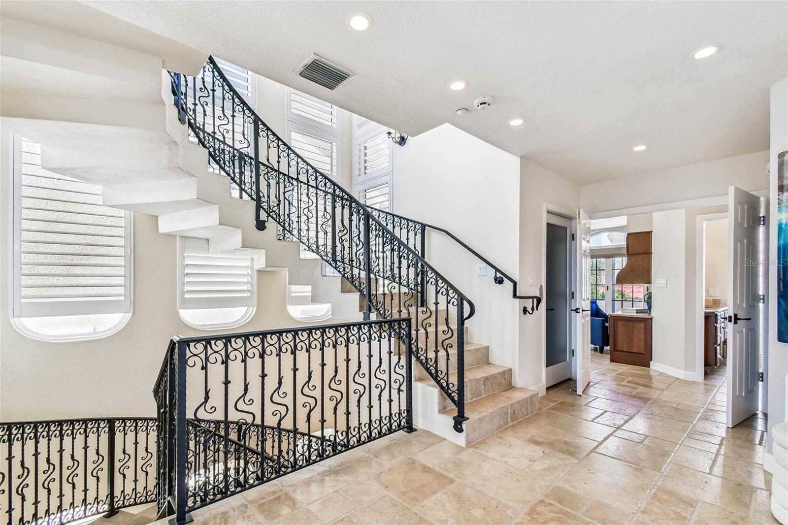 Image 60 of 99 For 2809 Sunset Way