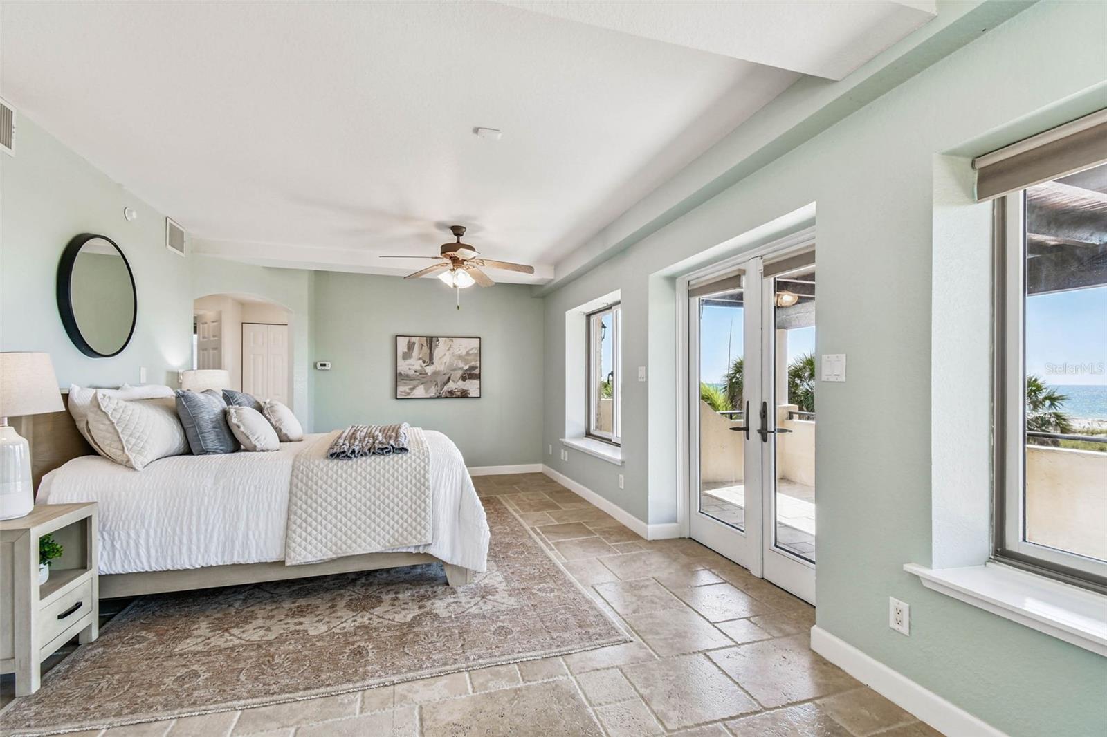 Image 73 of 99 For 2809 Sunset Way