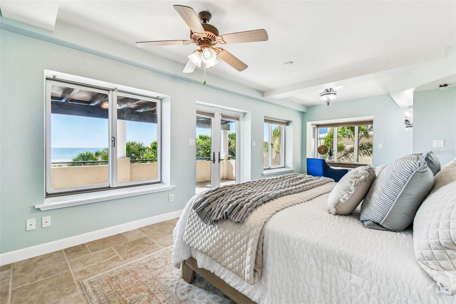Image 75 of 99 For 2809 Sunset Way