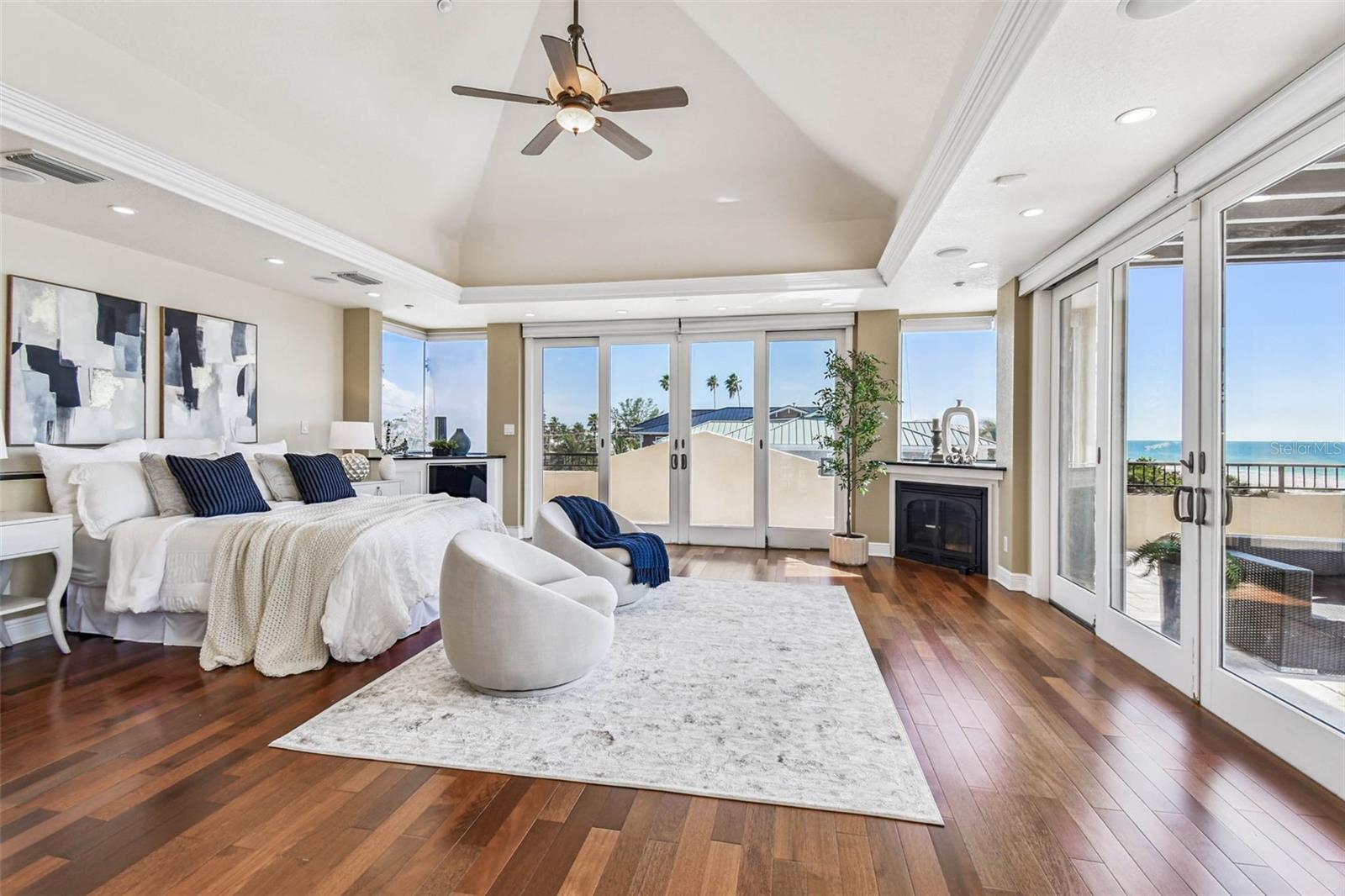 Image 79 of 99 For 2809 Sunset Way