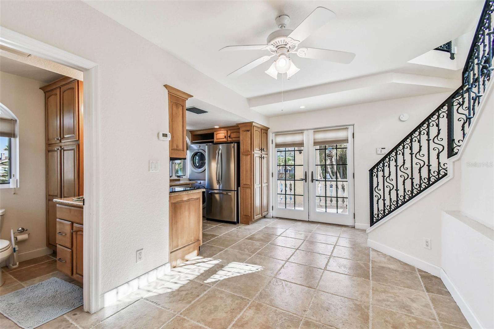 Image 95 of 99 For 2809 Sunset Way