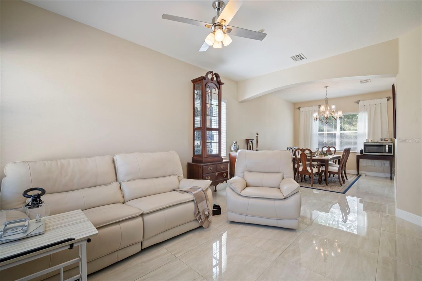 Image 11 of 46 For 20001 Tamiami Avenue