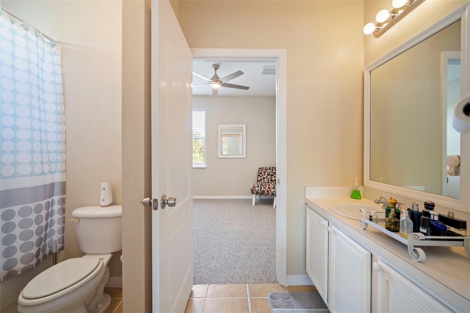 Image 22 of 46 For 20001 Tamiami Avenue