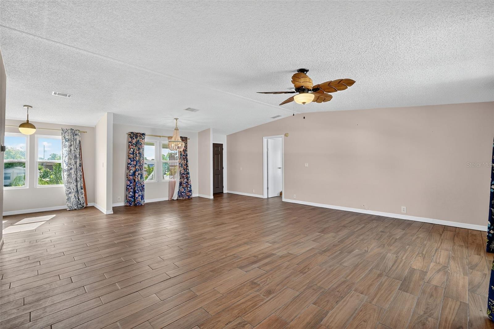 Image 10 of 61 For 13028 Keel Court
