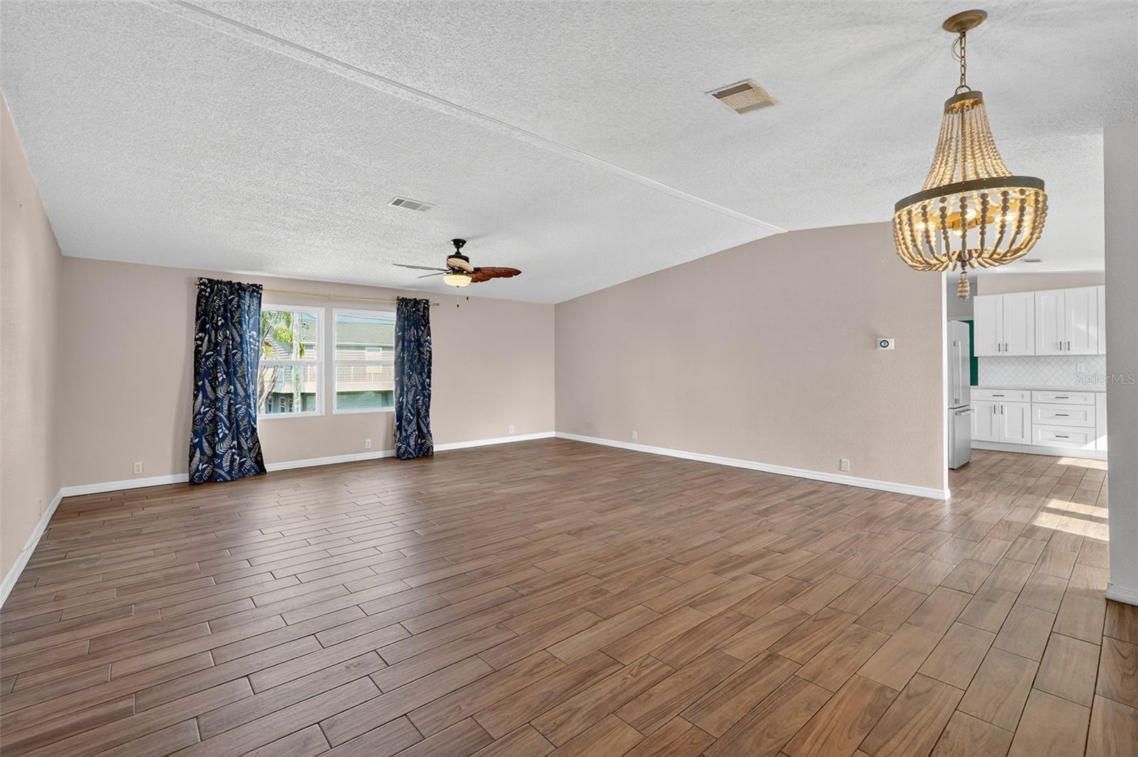 Image 6 of 61 For 13028 Keel Court