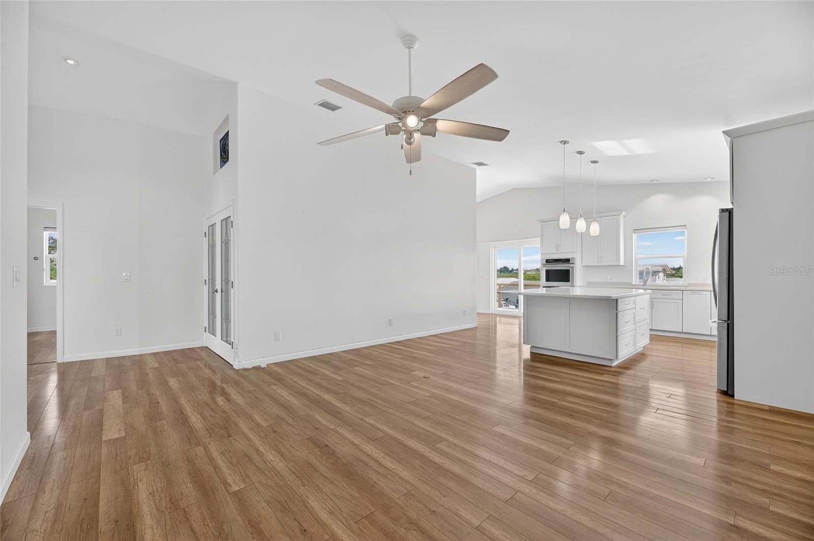 Image 14 of 88 For 775 182nd Avenue E