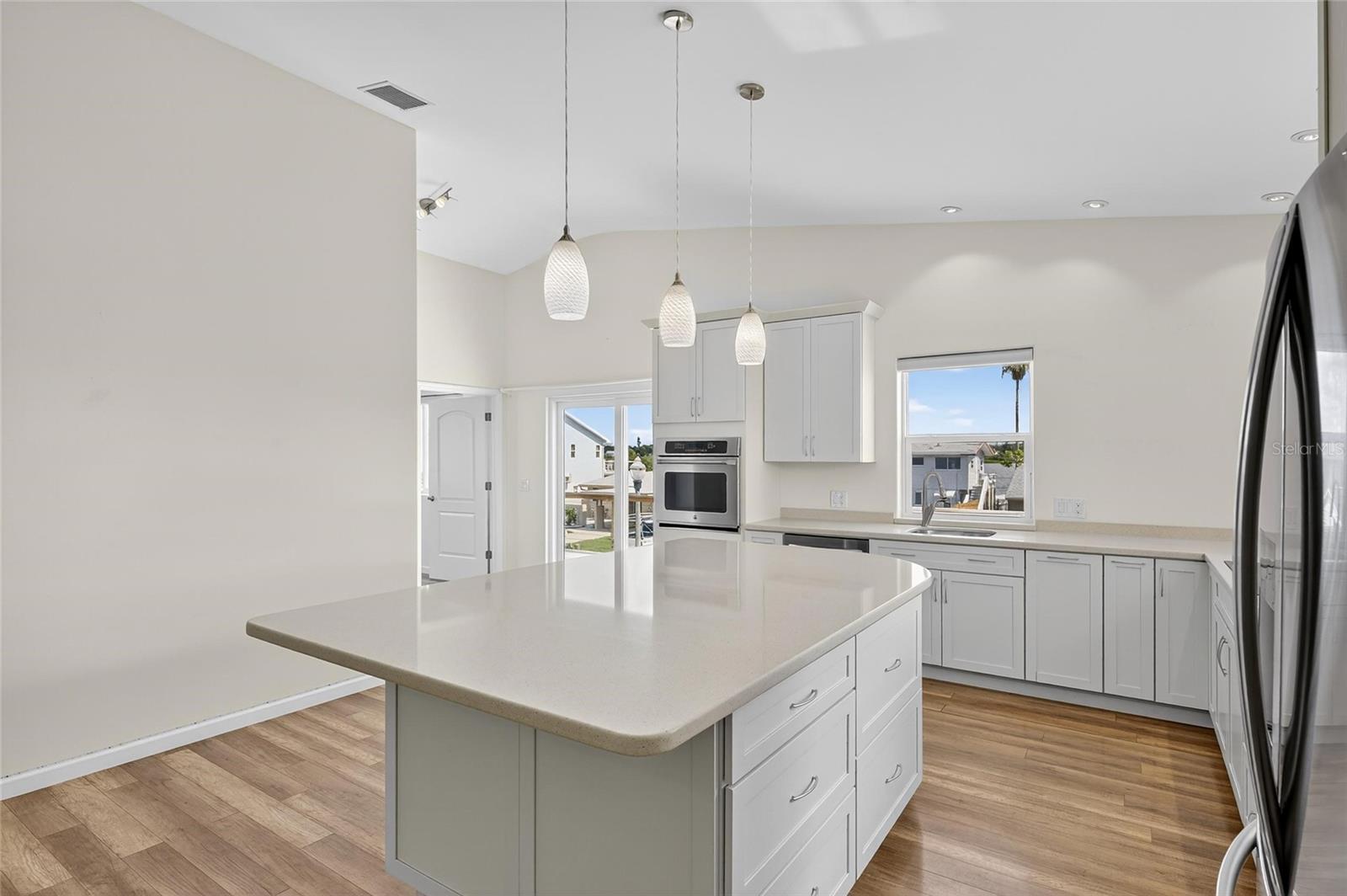 Image 17 of 88 For 775 182nd Avenue E