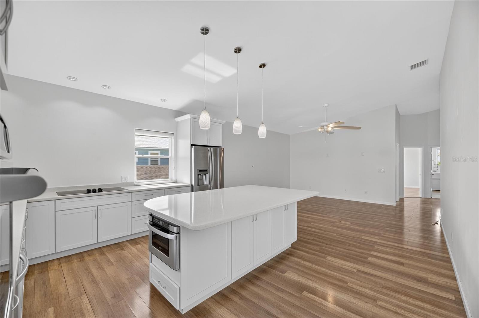 Image 20 of 88 For 775 182nd Avenue E
