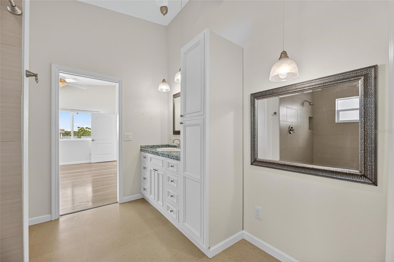 Image 39 of 88 For 775 182nd Avenue E