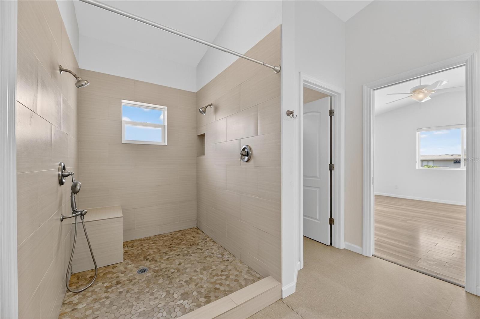 Image 40 of 88 For 775 182nd Avenue E