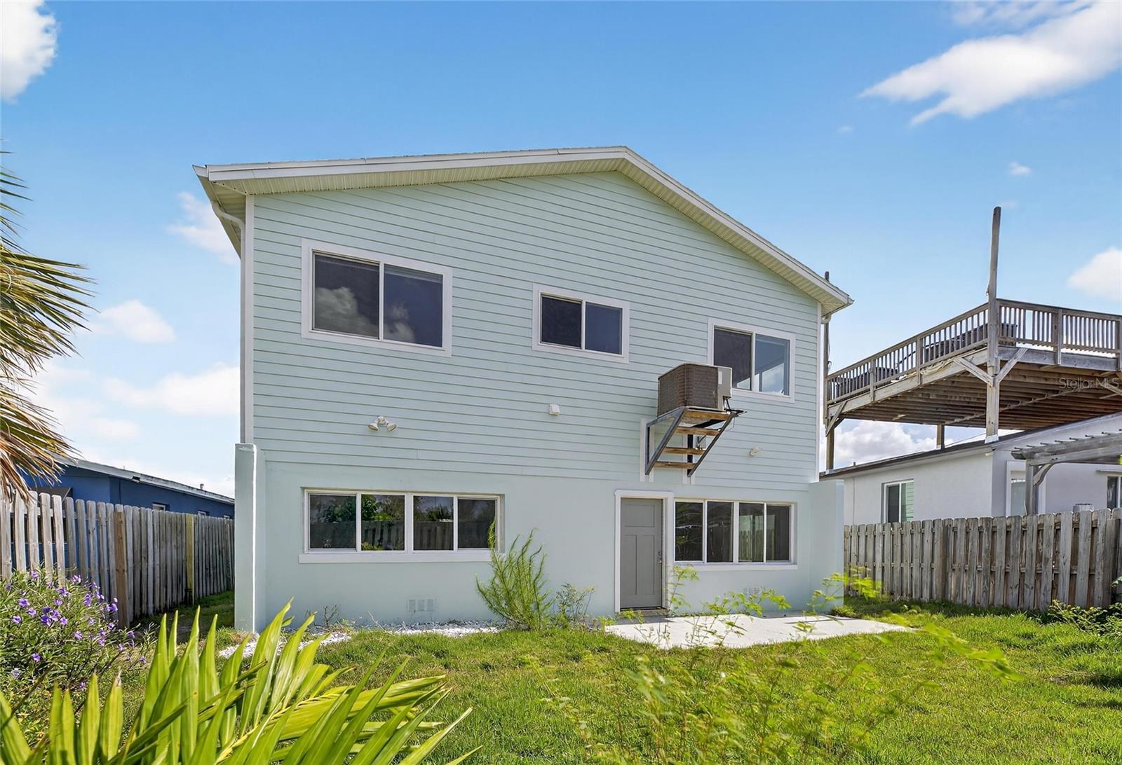 Image 63 of 88 For 775 182nd Avenue E