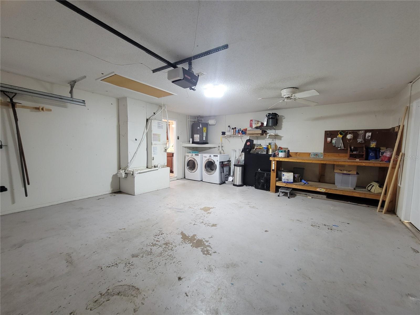 Image 17 of 19 For 12427 Willow Tree Avenue