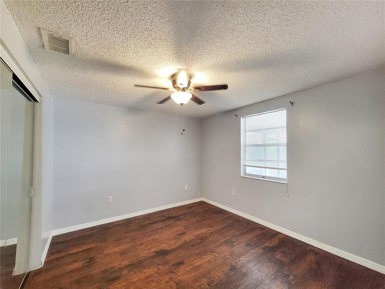 Image 22 of 27 For 12427 Willow Tree Avenue