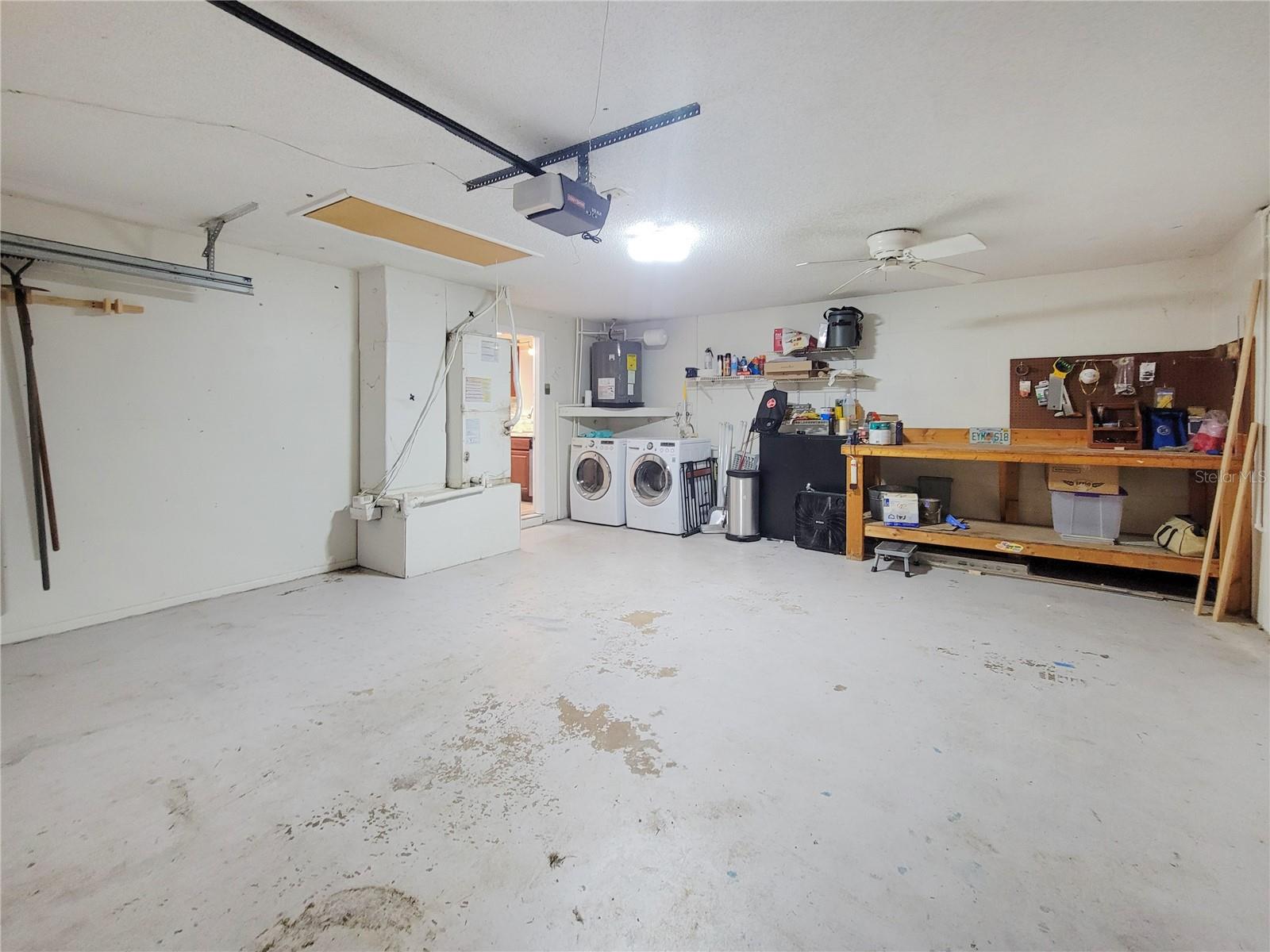 Image 25 of 27 For 12427 Willow Tree Avenue