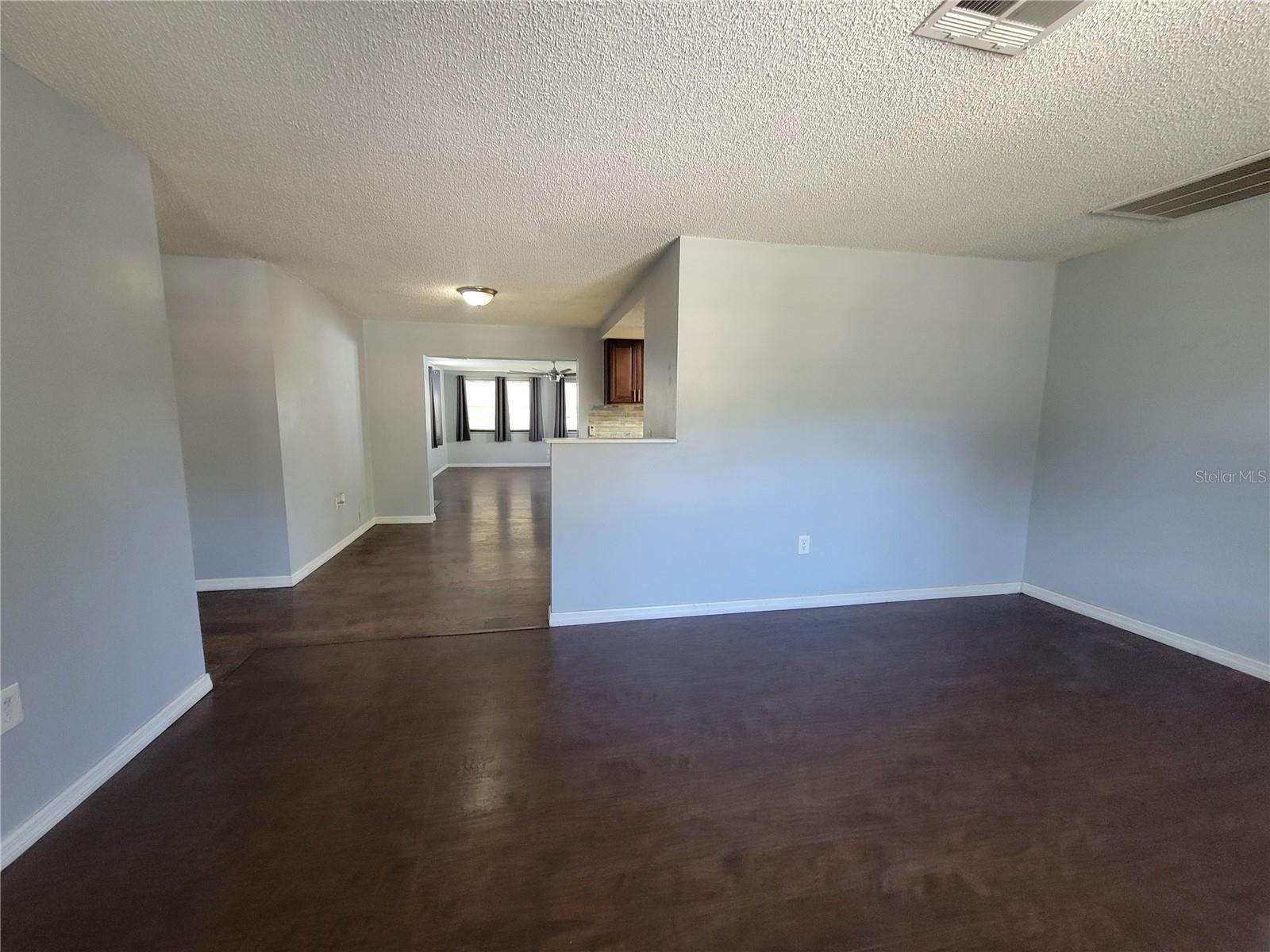 Image 3 of 19 For 12427 Willow Tree Avenue