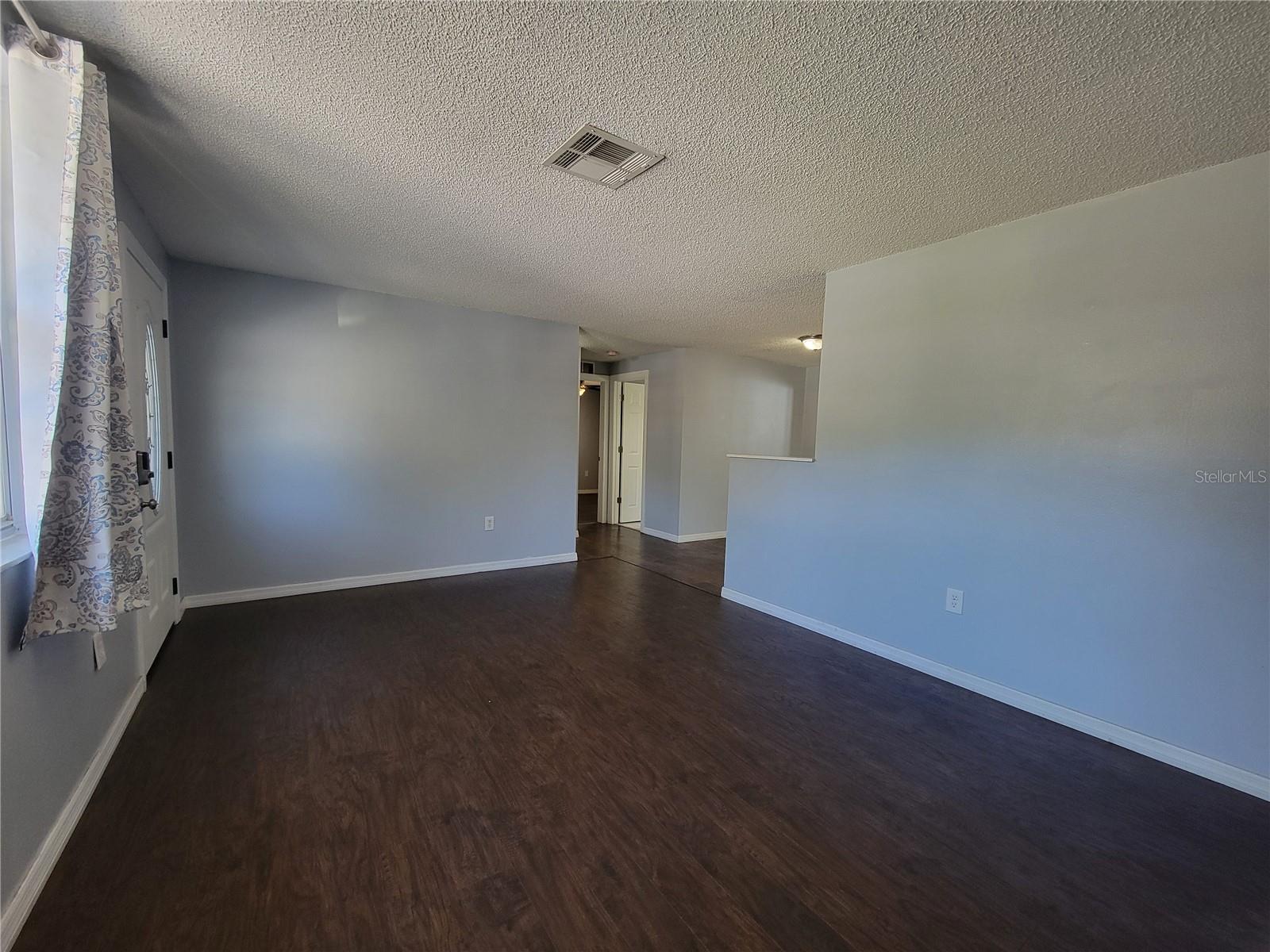 Image 4 of 19 For 12427 Willow Tree Avenue