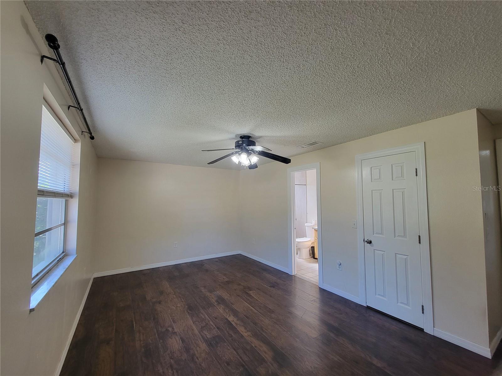 Image 9 of 19 For 12427 Willow Tree Avenue