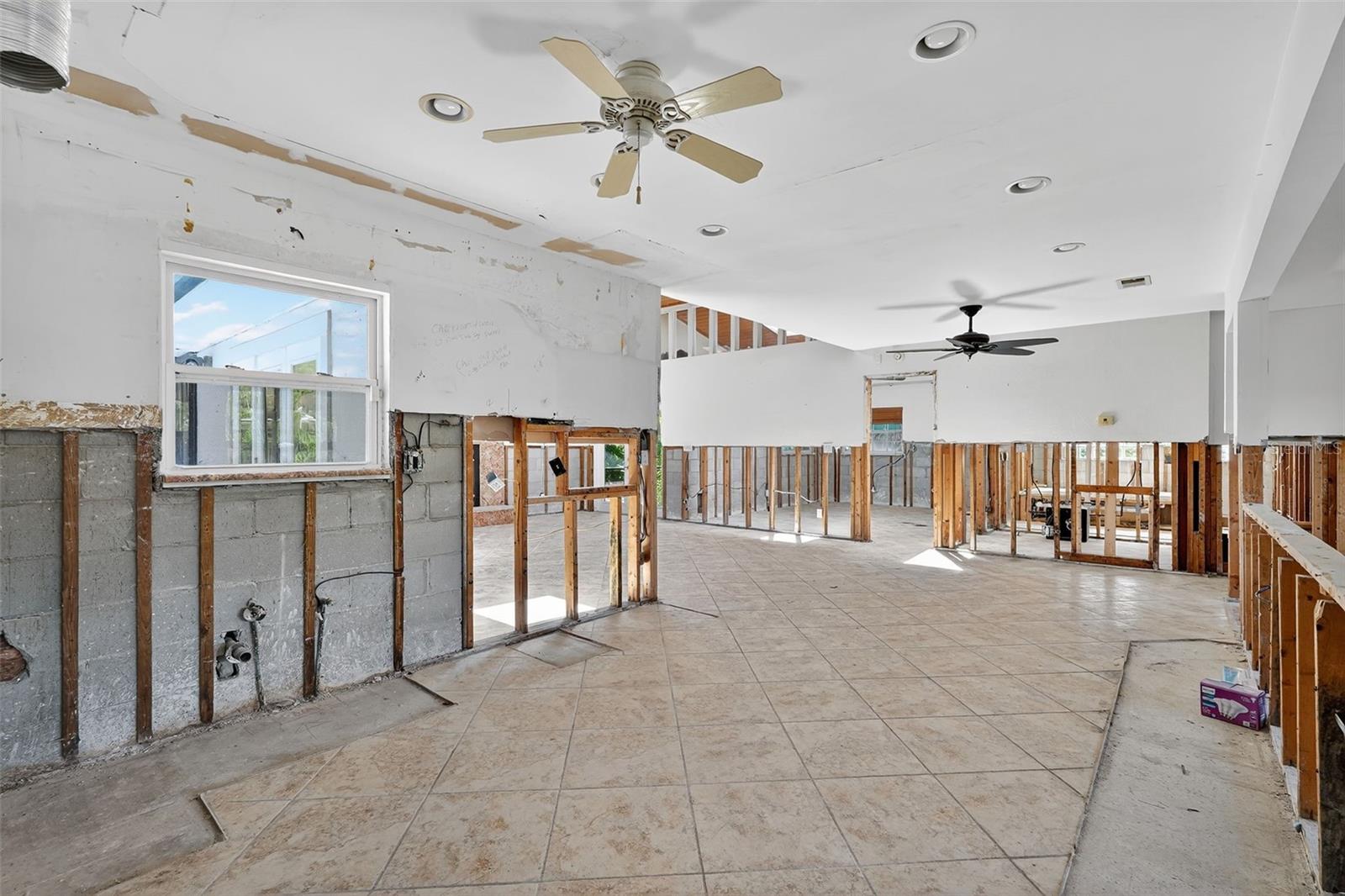 Image 14 of 42 For 330 90th Avenue Ne