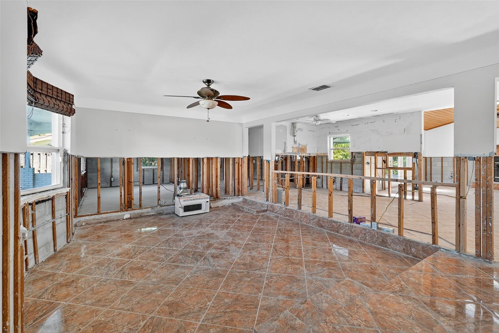 Image 6 of 42 For 330 90th Avenue Ne