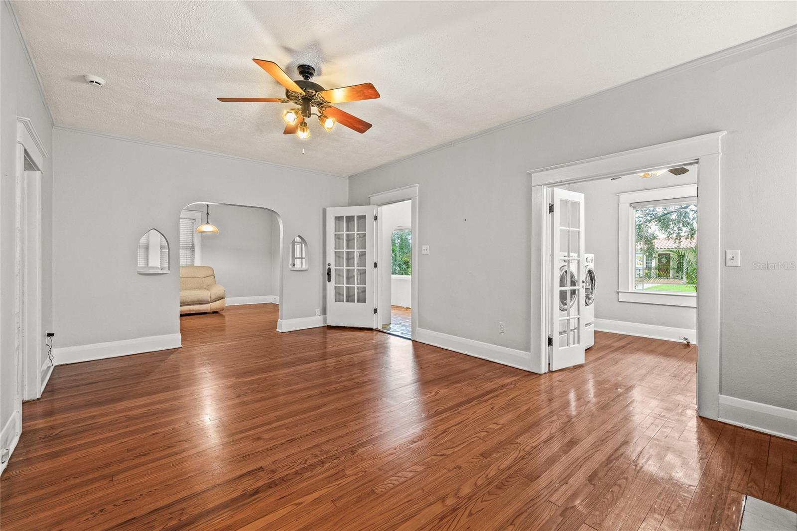 Image 10 of 43 For 2434 Prospect Road
