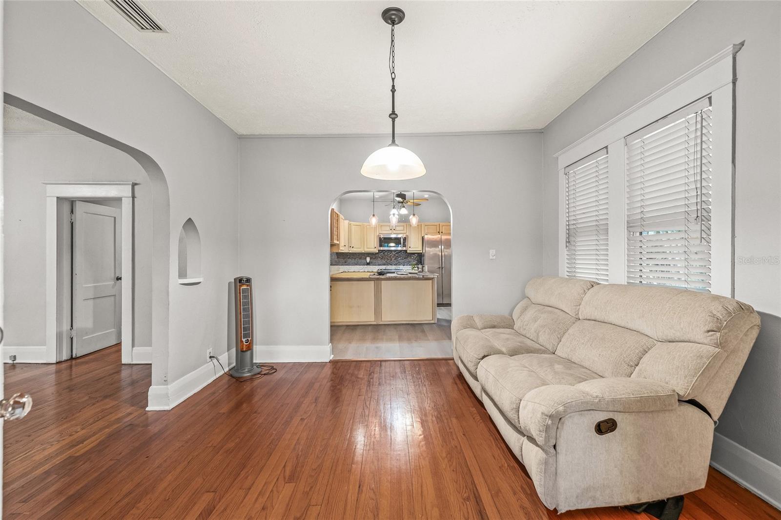 Image 11 of 43 For 2434 Prospect Road
