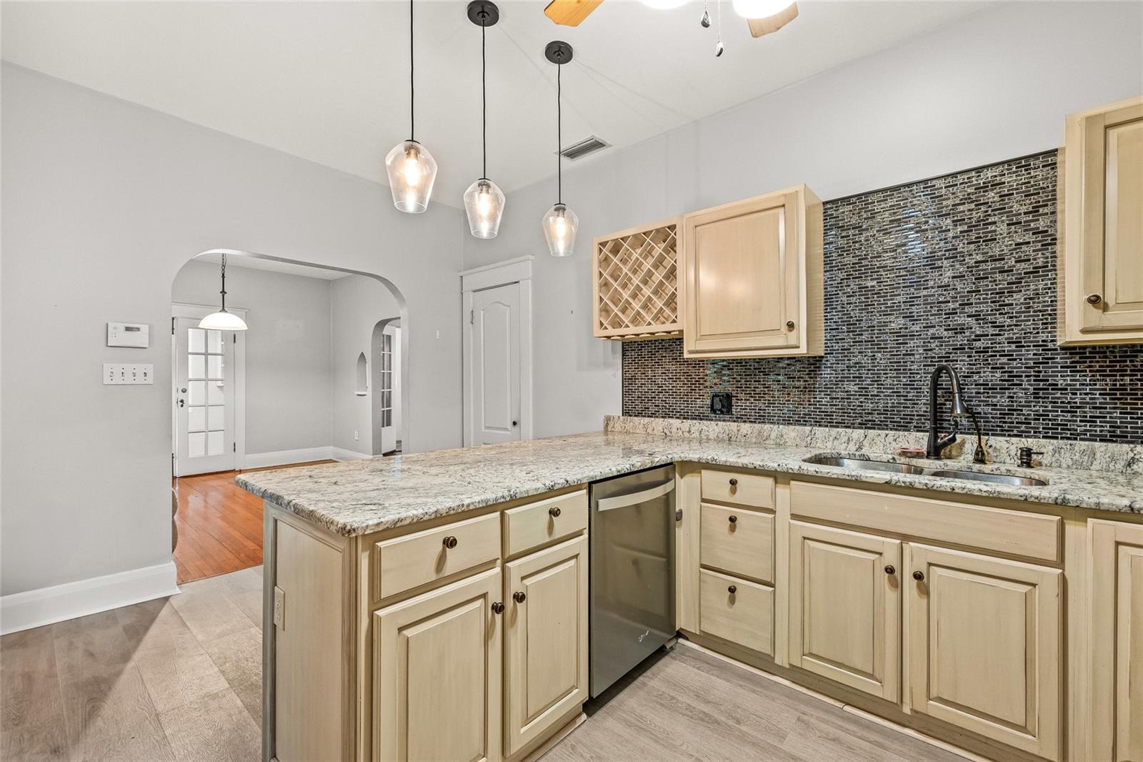 Image 18 of 43 For 2434 Prospect Road