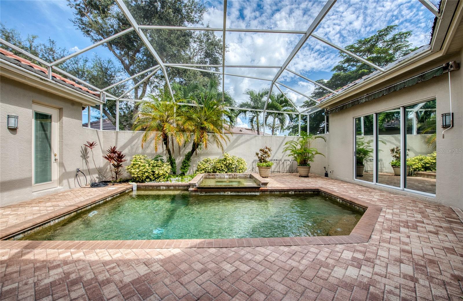 Image 19 of 60 For 8736 54th Avenue E