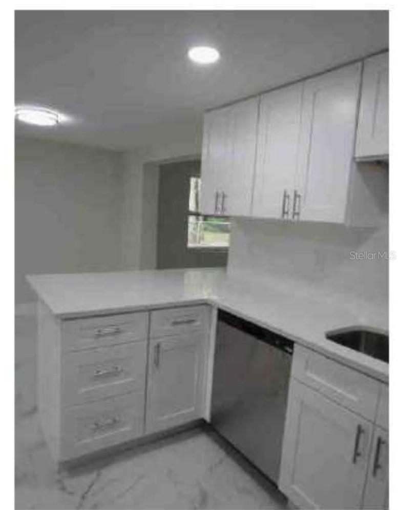 Image 3 of 6 For 7215 Pinewood Drive