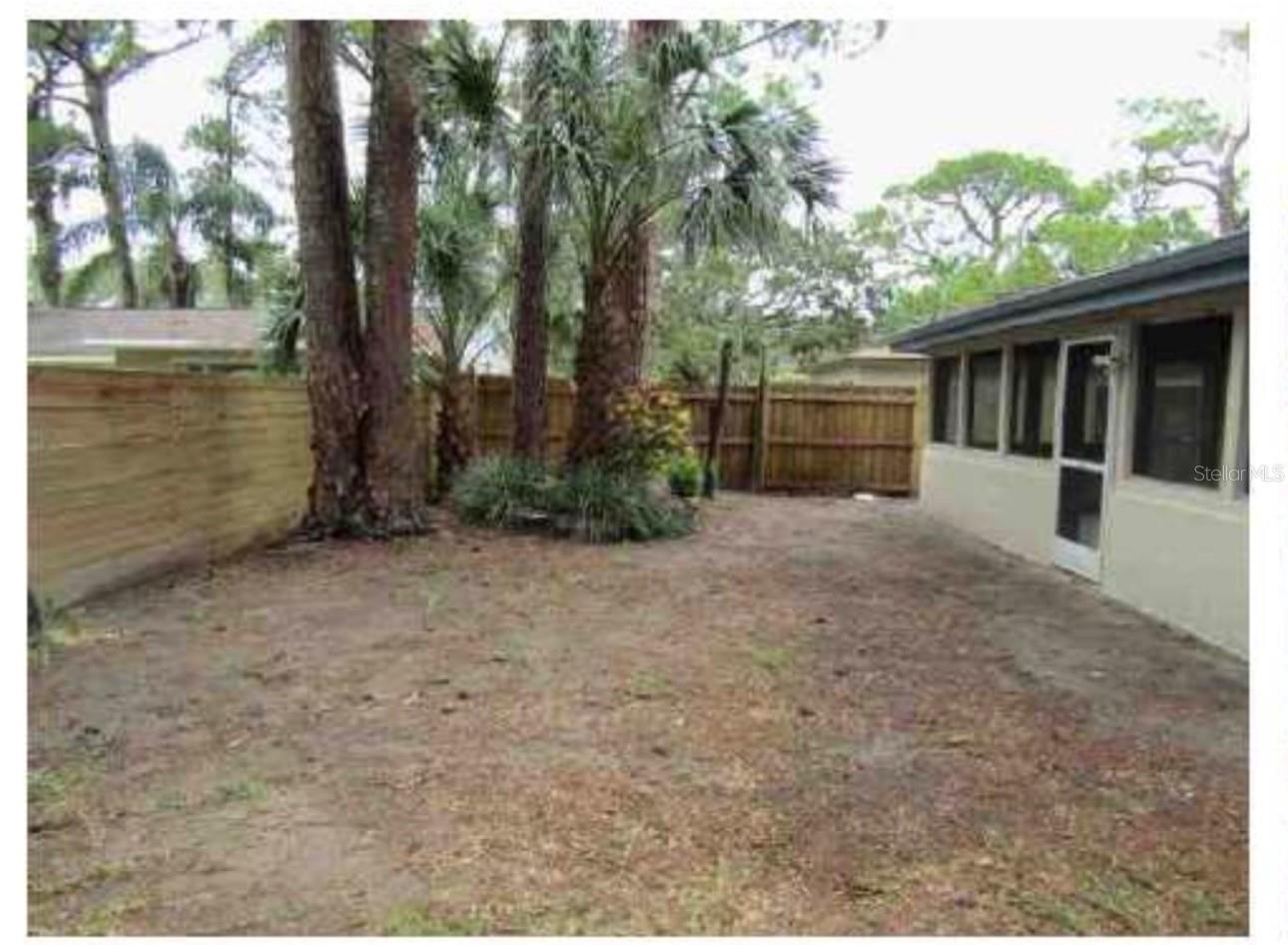 Image 6 of 6 For 7215 Pinewood Drive