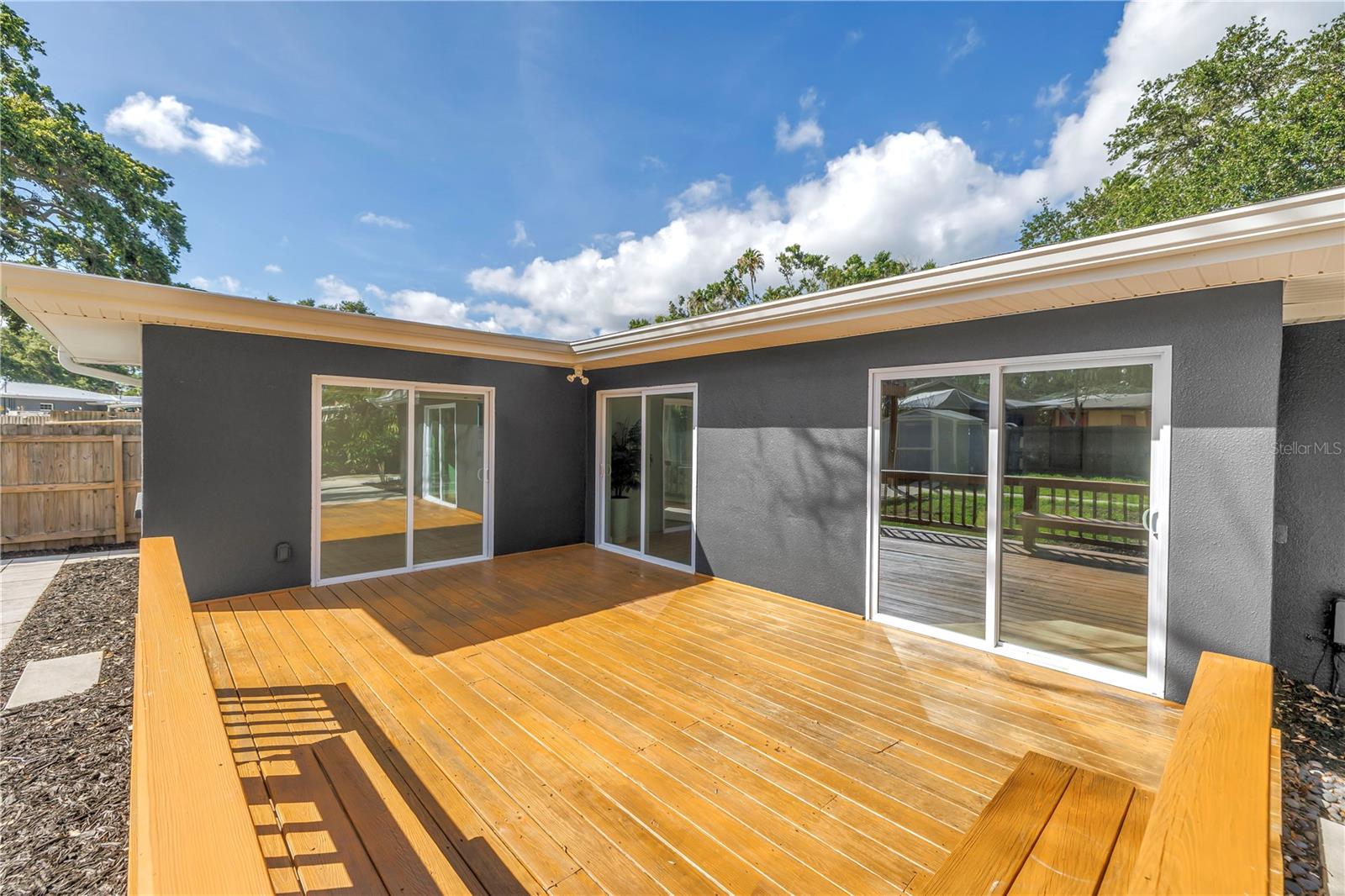 Image 24 of 67 For 412 Mira Vista Drive
