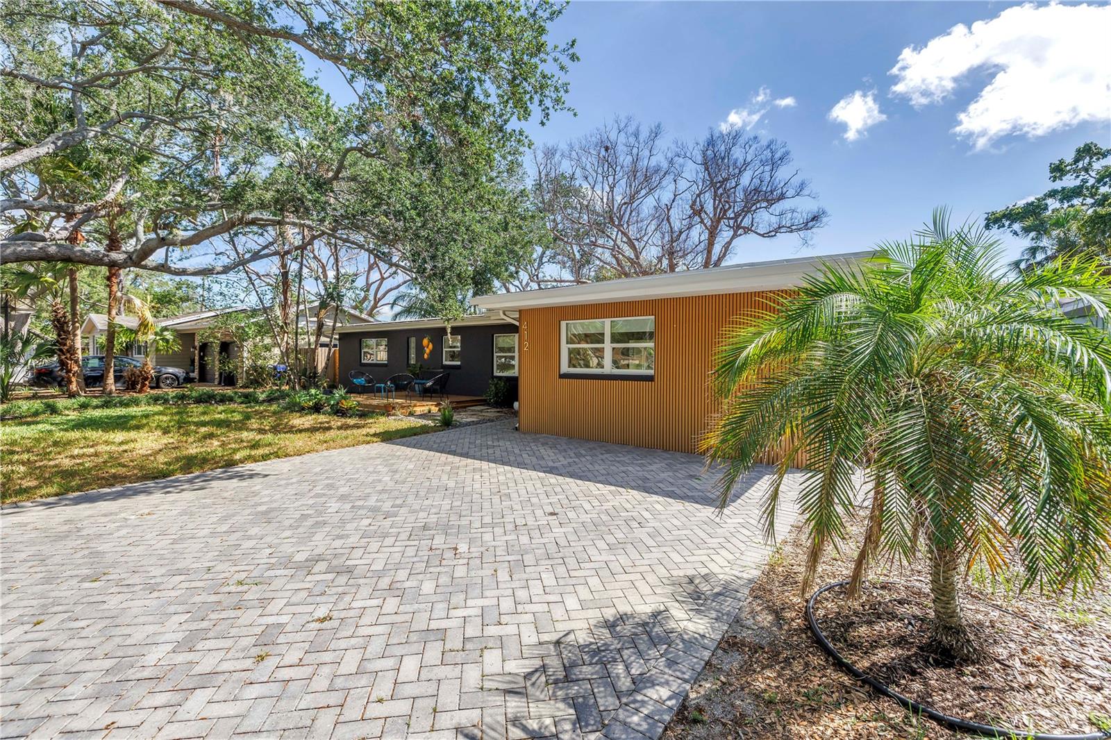 Image 35 of 67 For 412 Mira Vista Drive
