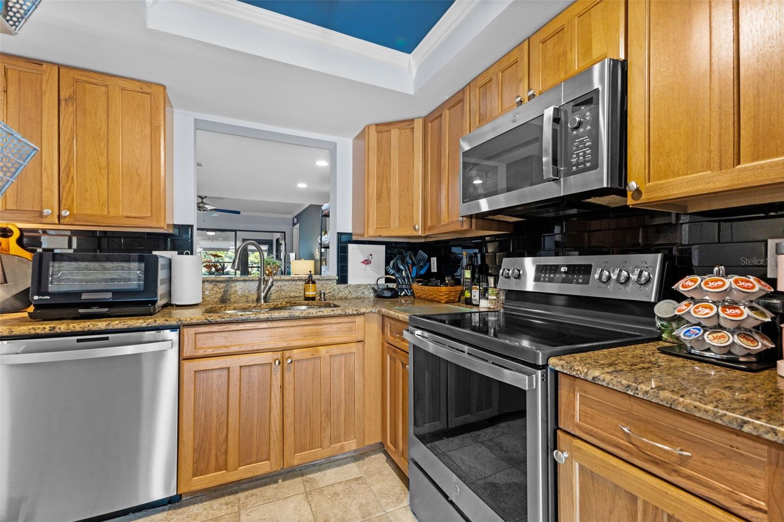 Image 16 of 31 For 3165 Landmark Drive 714