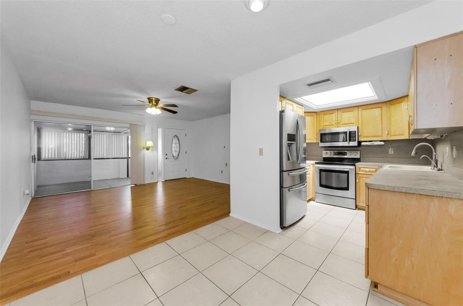 Image 10 of 95 For 2836 Highlands Boulevard A