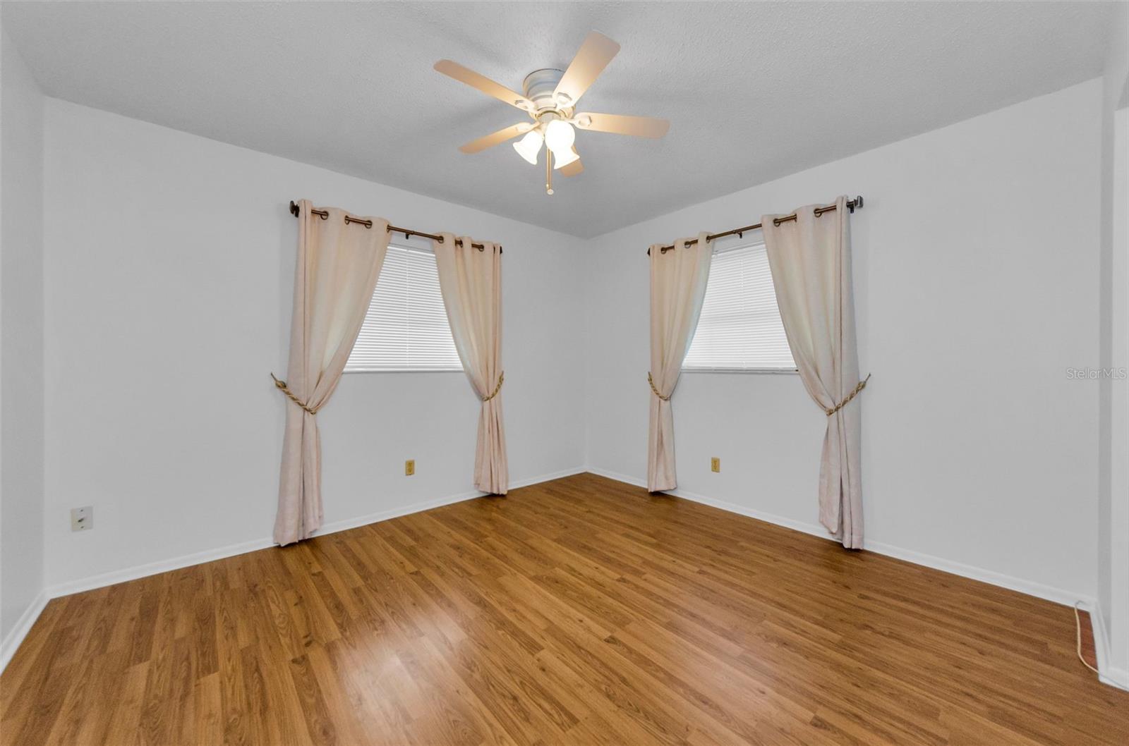 Image 25 of 95 For 2836 Highlands Boulevard A