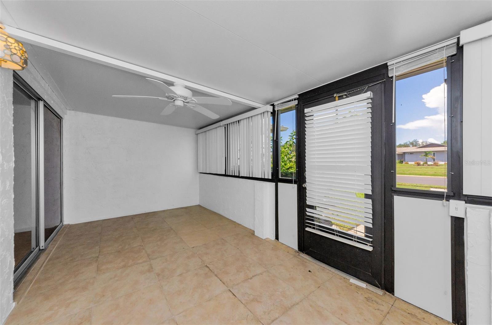 Image 29 of 95 For 2836 Highlands Boulevard A