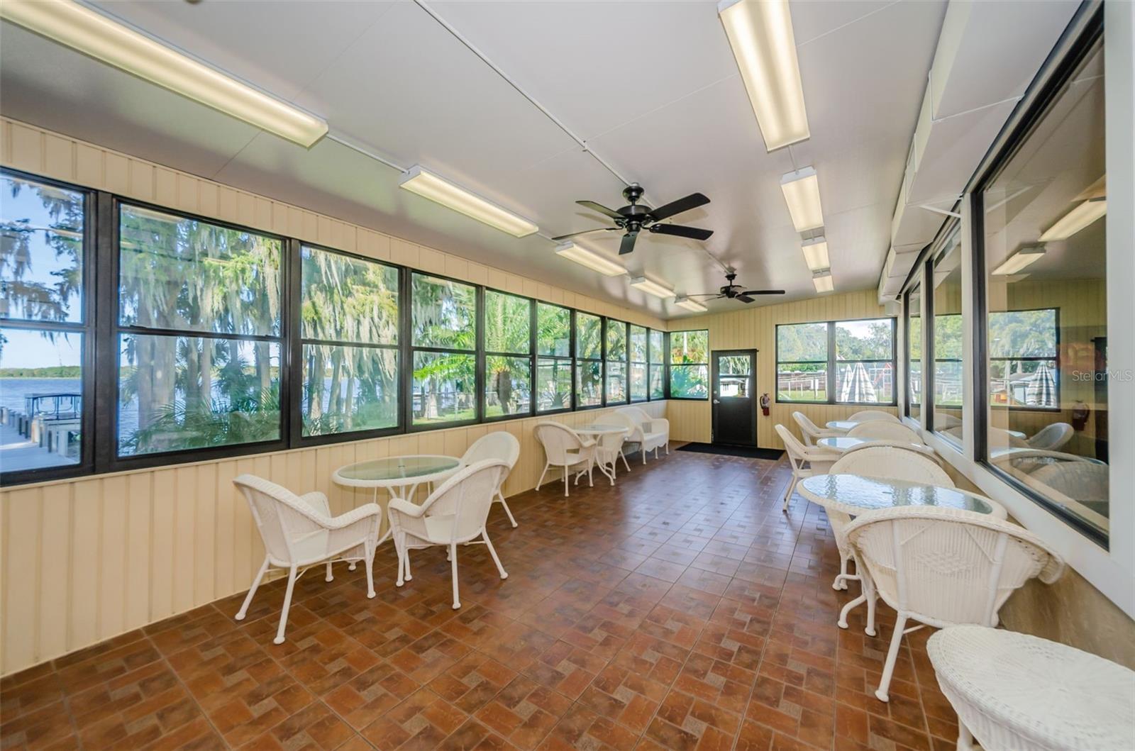 Image 78 of 95 For 2836 Highlands Boulevard A