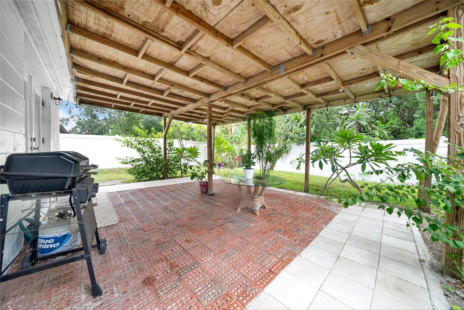 Image 25 of 40 For 5638 146th Terrace N